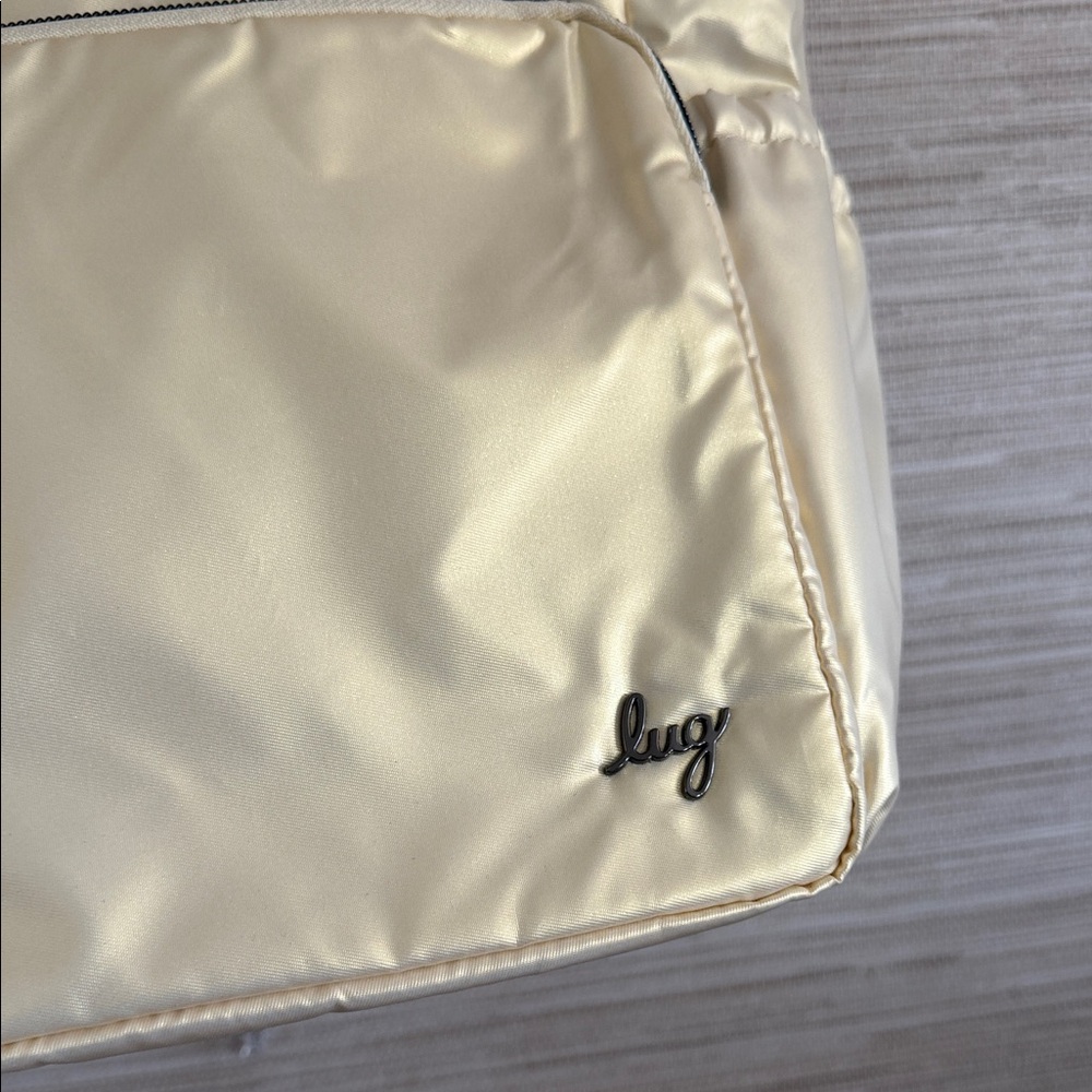 Lug Ditty XL Drawstring Convertible Tote Bag Metallic - Picture 2 of 9